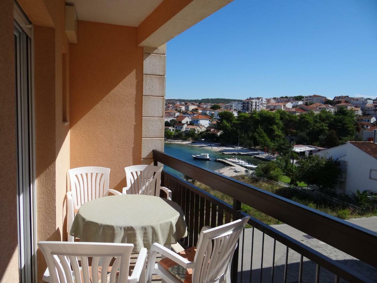 Vila Lola Apartmani Trogir Ngoại thất bức ảnh